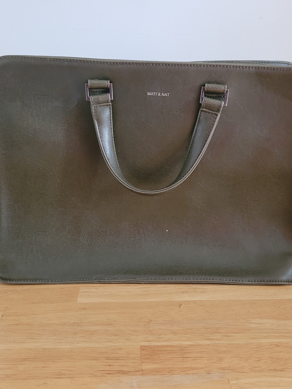 Matt & Nat Olive Green Leather Brief Bag